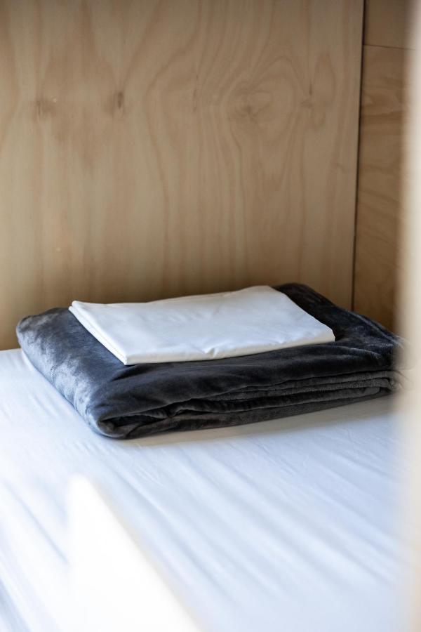 Bunk Brisbane Hostel Fortitude Valley Bagian luar foto