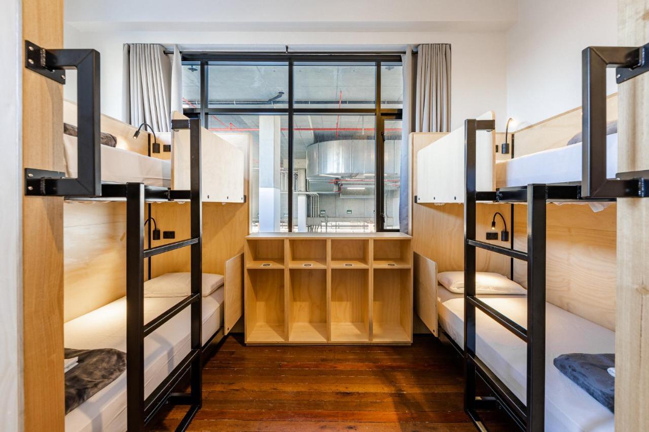 Bunk Brisbane Hostel Fortitude Valley Bagian luar foto